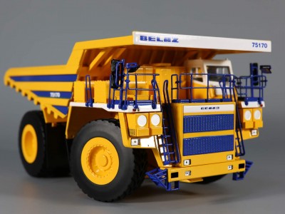 белаз-масштабная-модель-1